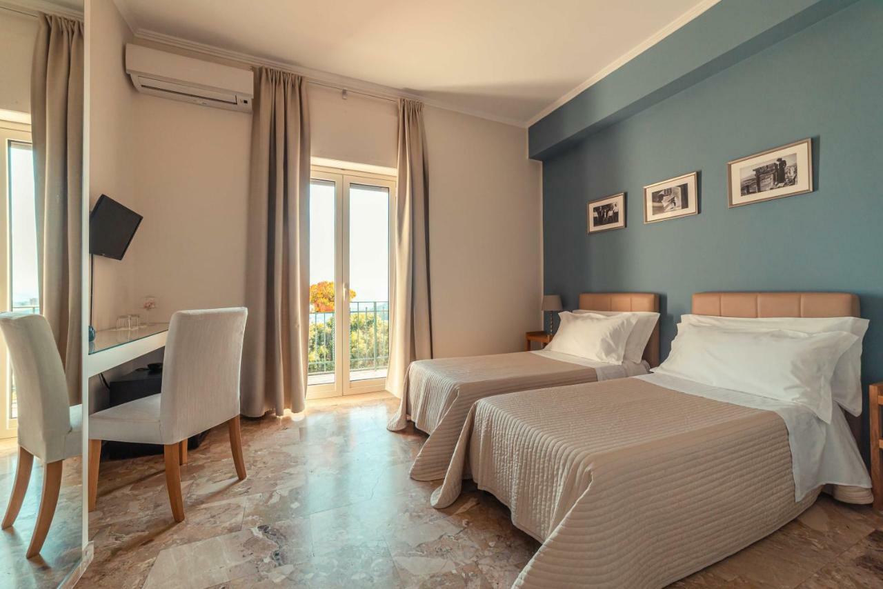 B&B Teatro Greco 39 ตาออร์มินา ภายนอก รูปภาพ