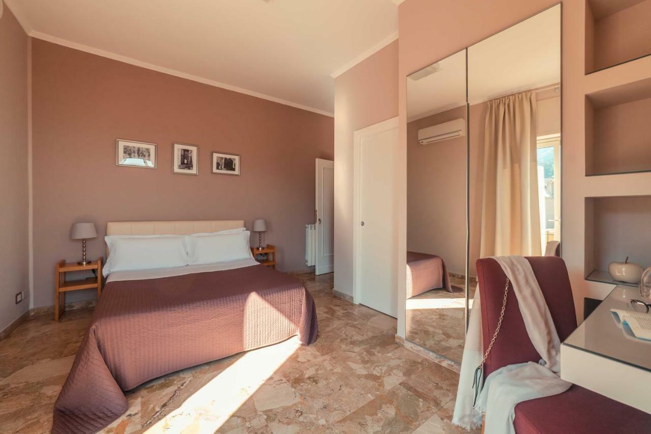 B&B Teatro Greco 39 ตาออร์มินา ภายนอก รูปภาพ