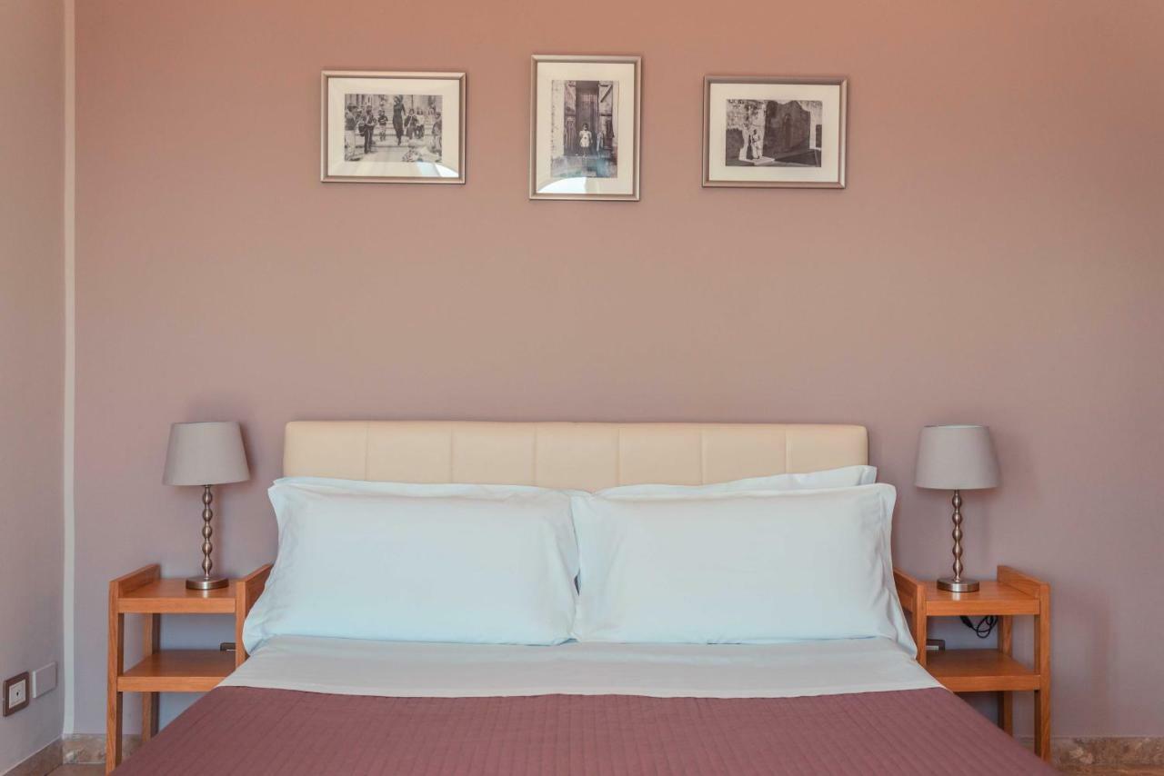 B&B Teatro Greco 39 ตาออร์มินา ภายนอก รูปภาพ